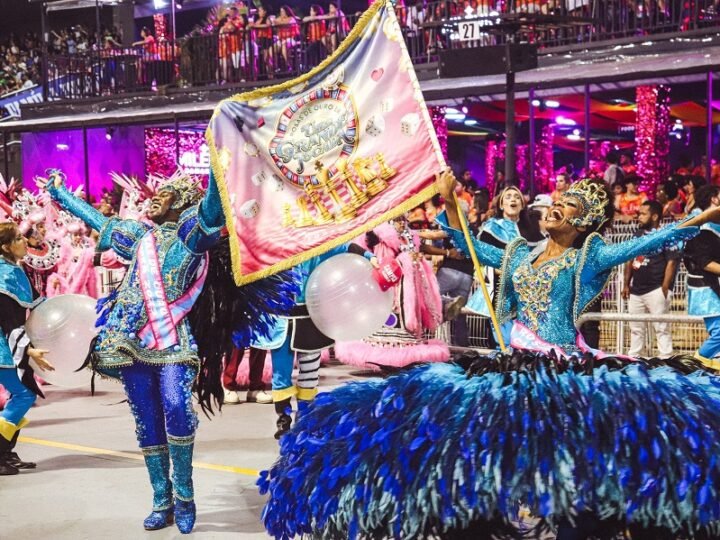 Rosas de Ouro é a atração do carnaval de Botucatu neste domingo (15)