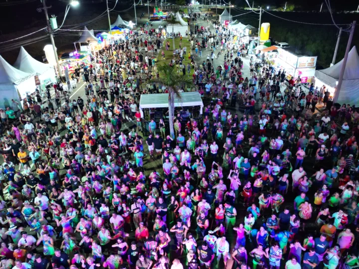 Mais de 50 mil foliões estiveram no Carnaval de Botucatu