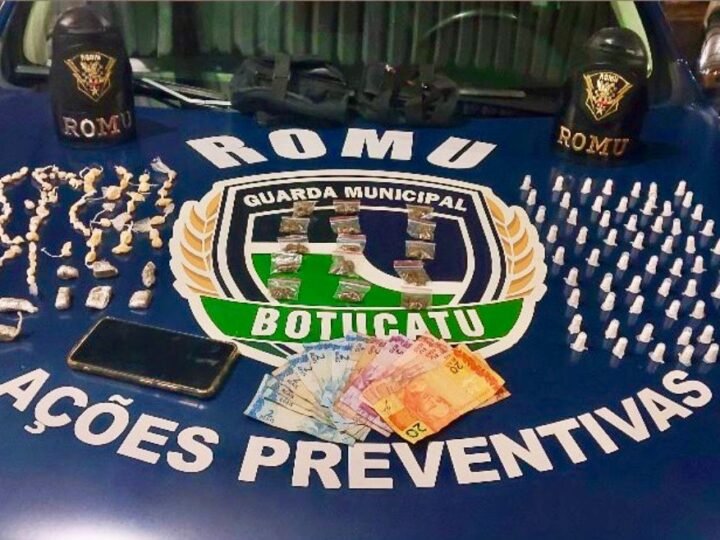 Adolescentes tentam fugir por matagal para escapar de flagrante de tráfico