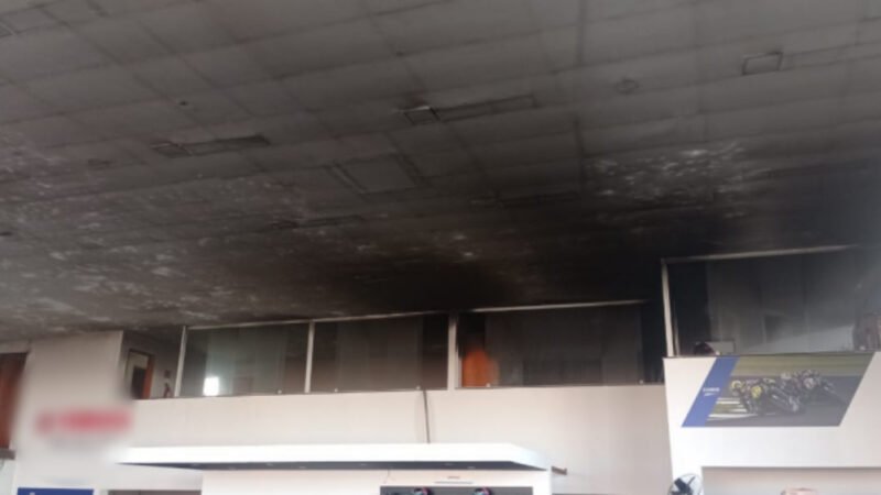 Incêndio atinge concessionária em Botucatu