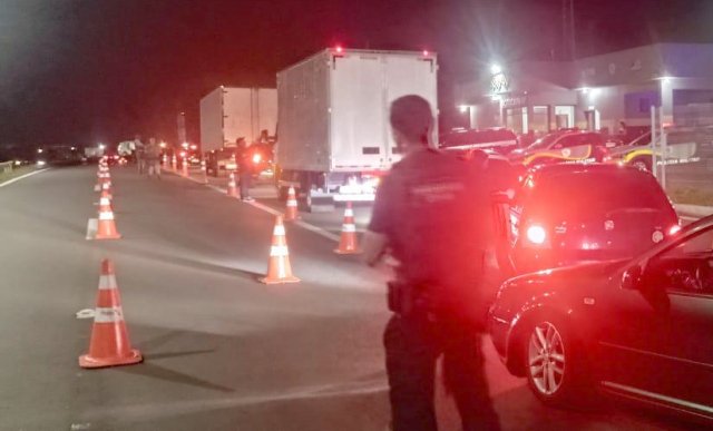 Operação na Rondon autua doze condutores por embriaguez ou recusa do teste do bafômetro