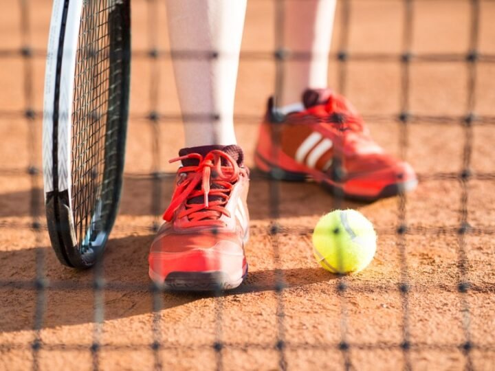 Projeto abre inscrições para aulas gratuitas de tênis