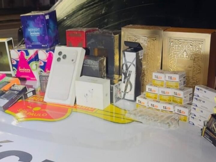Polícia efetua flagrante de descaminho de perfumes e smartphones