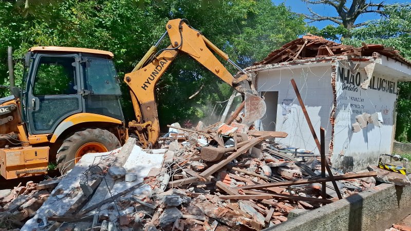 Prefeitura inicia obras de novo estacionamento da Rua Curuzu
