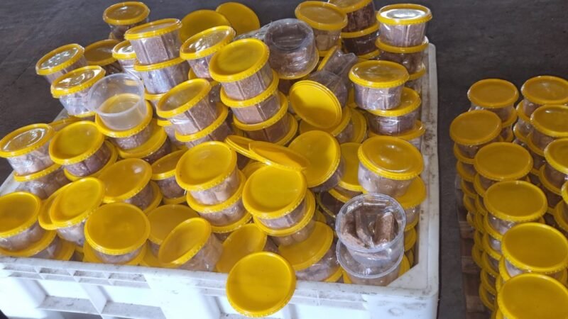 Polícia fecha fábrica clandestina de chocolate e prende empresário