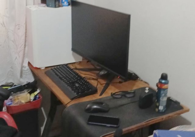 Homem preso por armazenar e compartilhar pornografia infantil