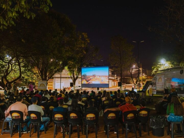 Botucatu recebe exibições gratuitas de filmes com o Cine Solar