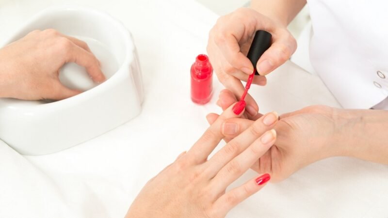 Botucatu terá curso gratuito de esmaltação em gel