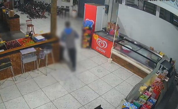 Polícia detém autor de série de furtos após invasão ao Mercado Municipal