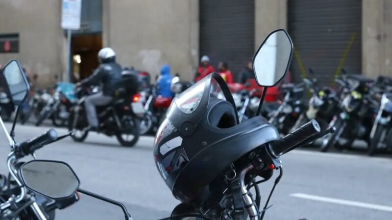 Detran inicia exame teórico para motofretistas e mototaxistas