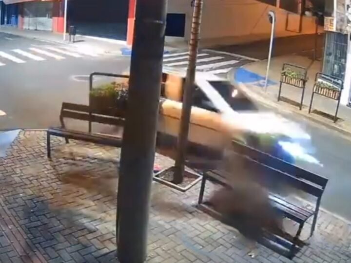 Muralha Virtual auxilia na identificação de condutores que danificaram patrimônio público