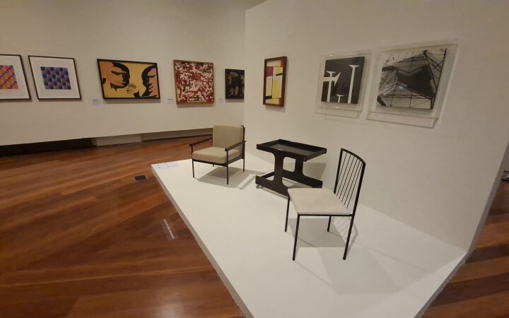 Pinacoteca recebe exposição “Pluriformas”, que explora a arte concreta no design