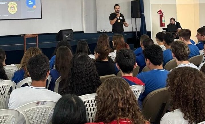 Polícia Civil de Botucatu continua com palestras sobre bullying e violência escolar