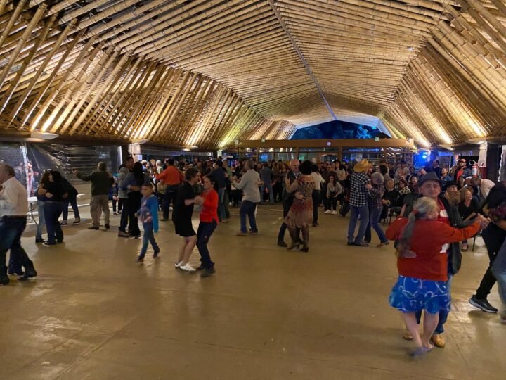 Centro Max Feffer, em Pardinho, reabre ao público após revitalização