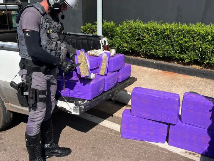 Polícia apreende mais de 200 kg de drogas em caminhonete na Marechal Rondon