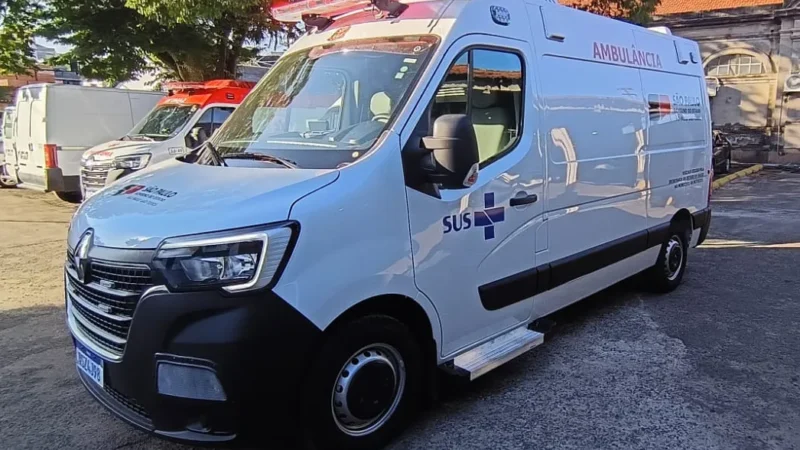 Nova ambulância reforça transporte de pacientes em Botucatu