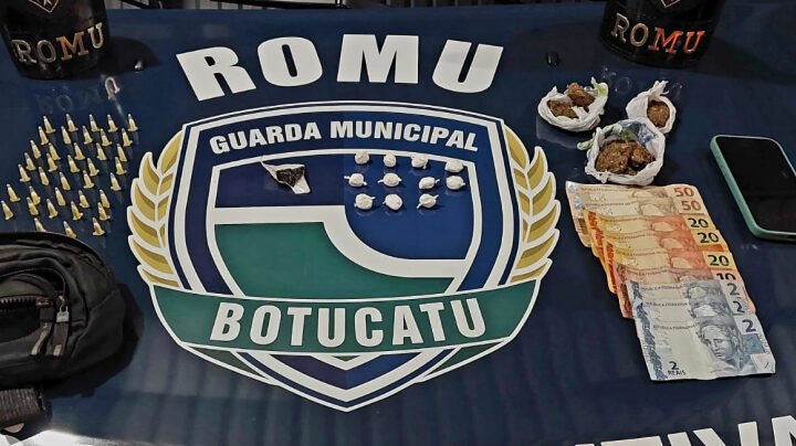 Traficante preso após avançar de moto contra GCM