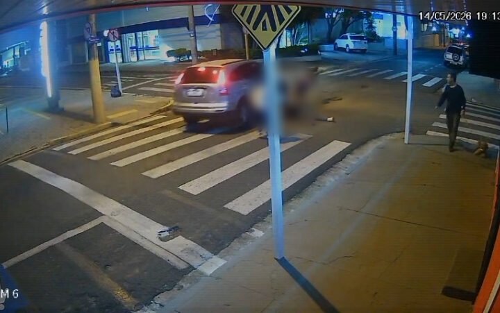 Idosas atropeladas enquanto atravessavam pela faixa de pedestres
