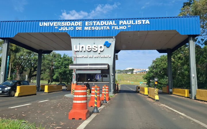 Unesp suspende concursos para professores e servidores