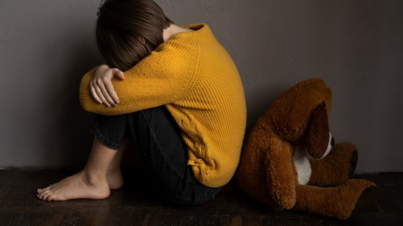 Percepção de insegurança afeta saúde mental e cognição de adolescentes