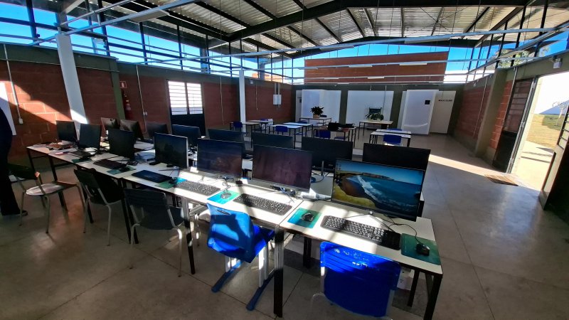 Casa da Juventude de Botucatu inicia 1ª turma do curso de IA