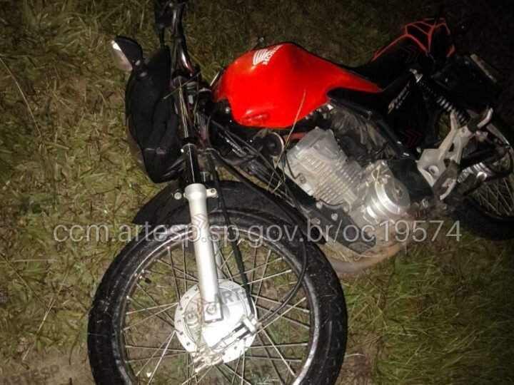 Motociclista morre ao bater contra placa na Marechal Rondon
