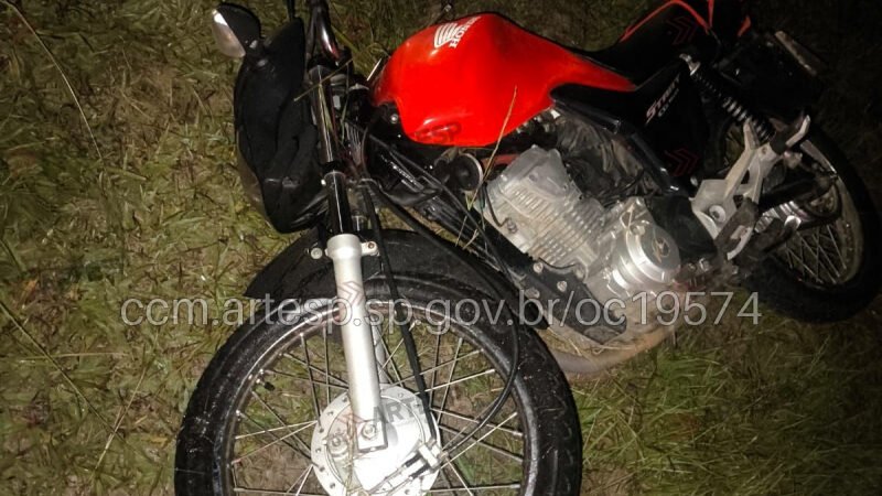 Motociclista morre ao bater contra placa na Marechal Rondon