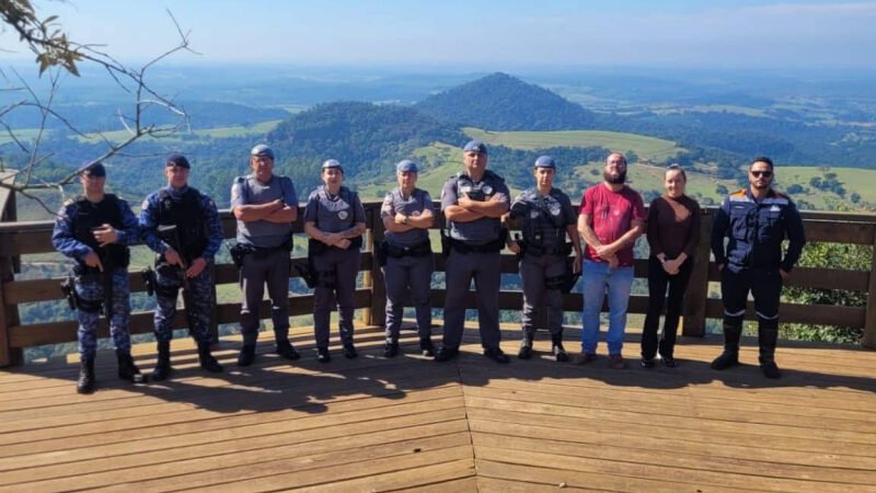 Polícia fiscaliza prática de rope e bungee jump em Botucatu