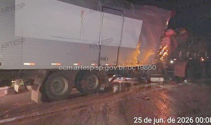 Motorista fica gravemente ferido após acidente na Castello Branco