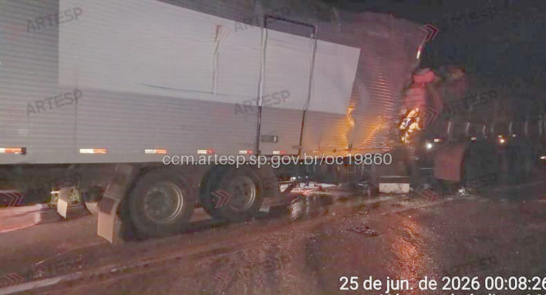 Motorista fica gravemente ferido após acidente na Castello Branco