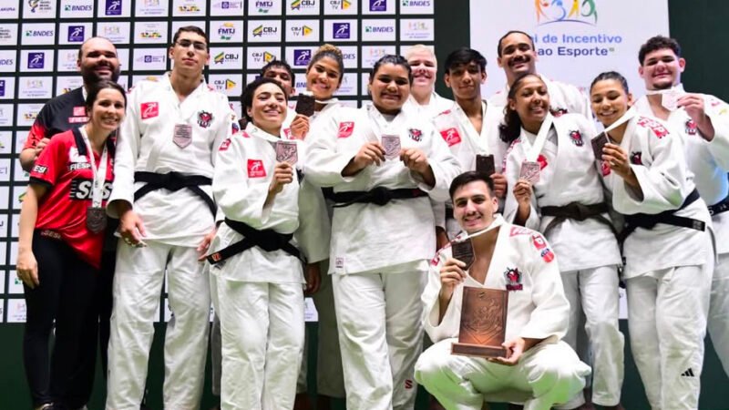 Judocas do Sesi Botucatu conquistam 7 medalhas no Troféu Brasil