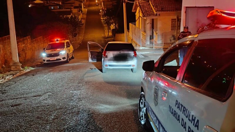 Motorista alcoolizado tenta fugir pela contramão