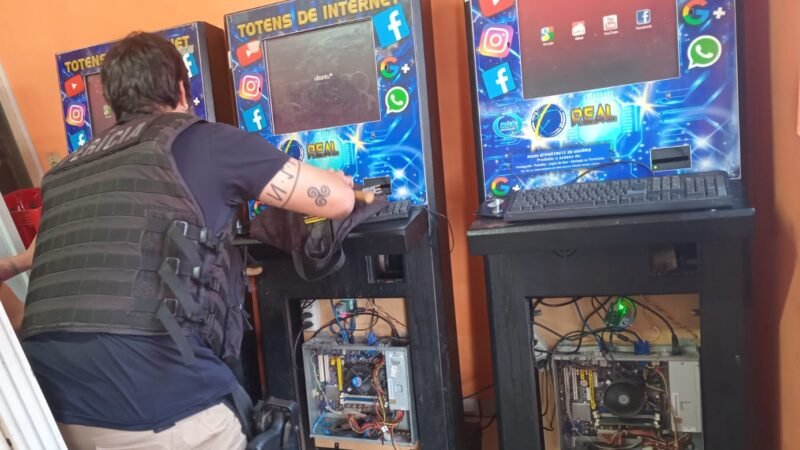 Polícia Civil realiza operação contra jogos de azar e apreende equipamentos