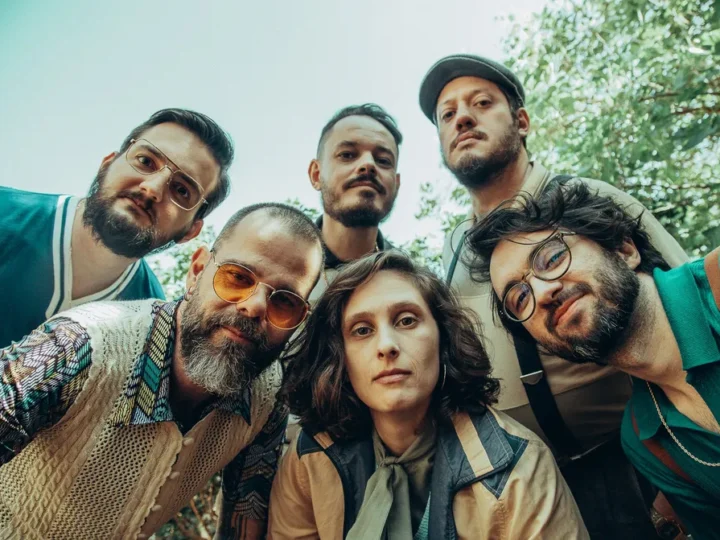 Banda Caramelows faz show na Estação Ferroviária neste sábado (11)