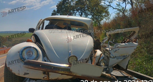 Colisão em rodovia mata condutor de Fusca