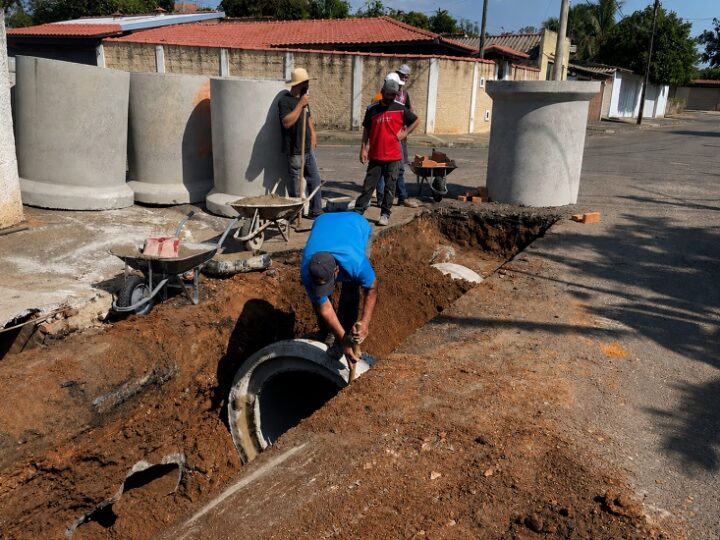 Vitoriana recebe implantação de novo sistema de drenagem