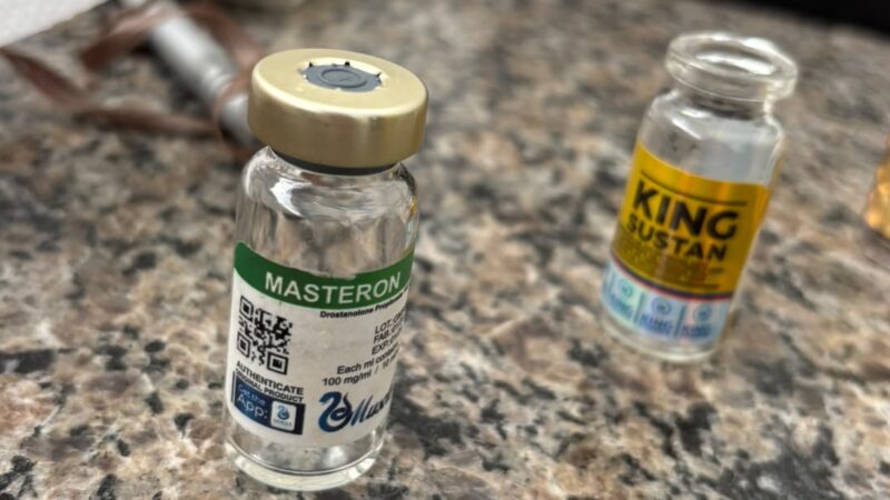 Farmácia sem alvará autuada por vender medicamentos e anabolizantes proibidos