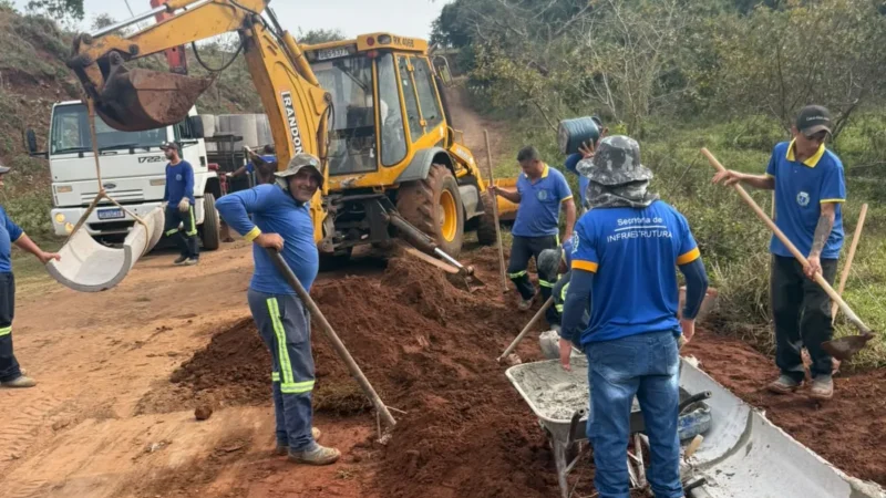 Prefeitura inicia trabalho de recape na estrada da Usina Indiana