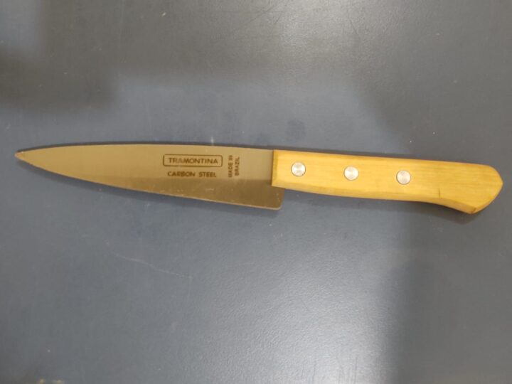 Homem é preso após assaltar supermercado