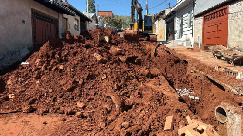 Prefeitura inicia instalação de drenagem pluvial na Cohab 5