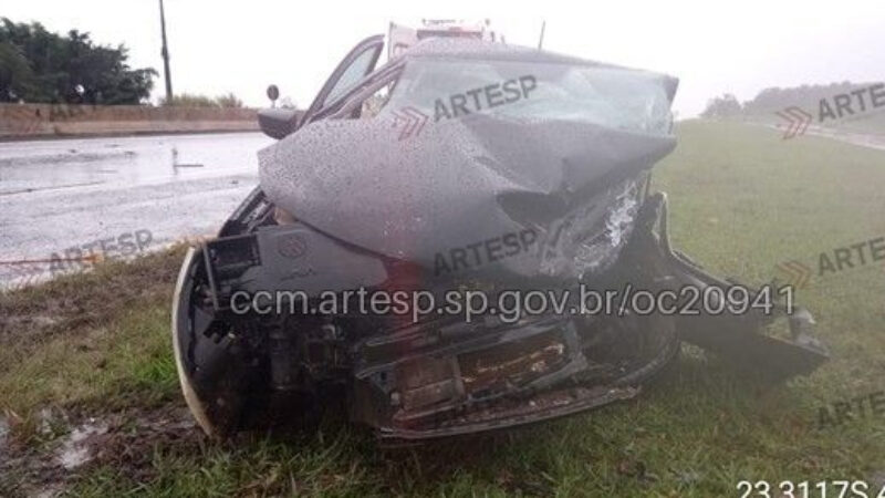 Colisão entre automóveis deixa um morto em rodovia da região