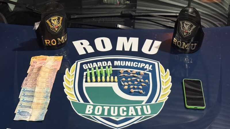 Traficante é preso enquanto entregava drogas a motorista