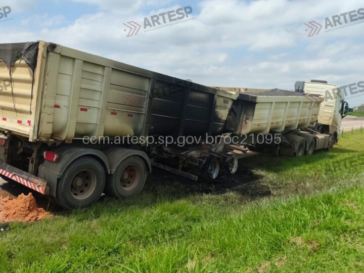 Pneu estoura e carreta pega fogo na Marechal Rondon