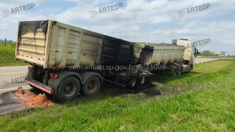 Pneu estoura e carreta pega fogo na Marechal Rondon