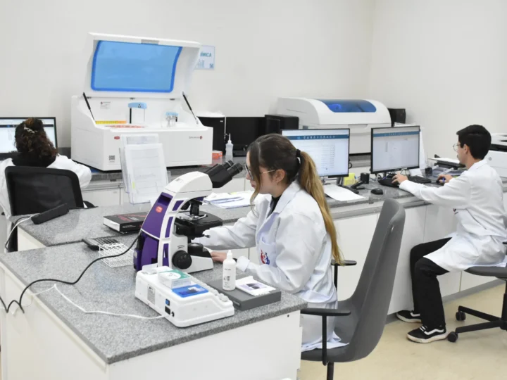 Laboratório municipal de análises clínicas realiza mais de 40 mil exames mensais