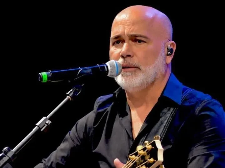 Morre o cantor Rick, vítima de queda de helicóptero