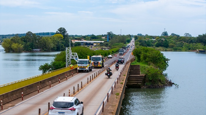Ponte sobre o Rio Paranapanema contará com interdições até o final do ano