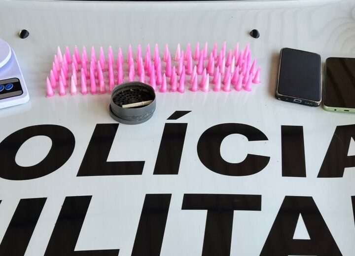 Traficante preso enquanto fornecia drogas para mulher revender